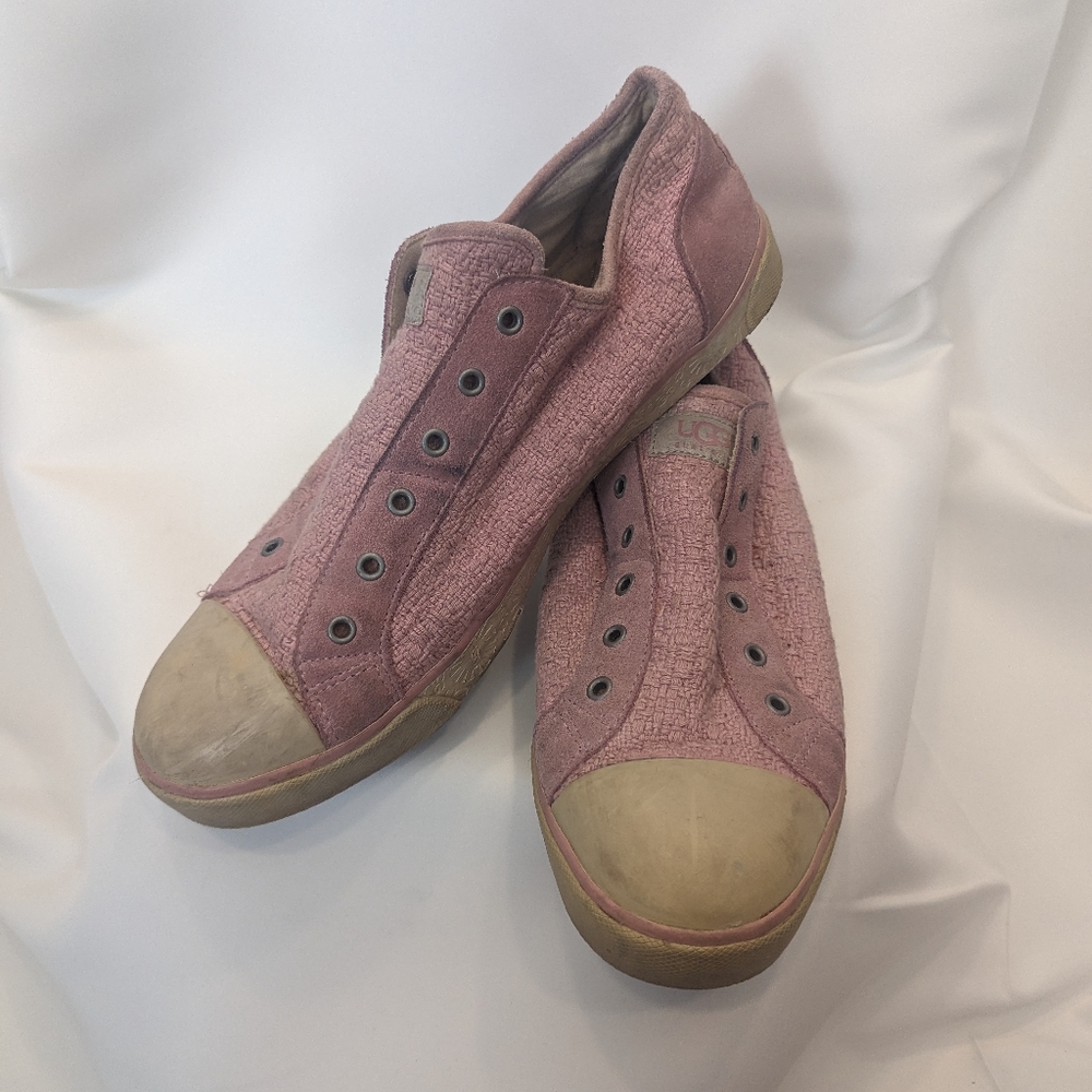 Used UGG lace-less sneaker - women's 12